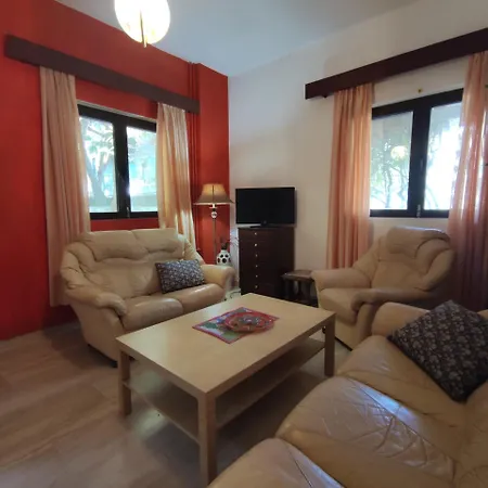 Cozy - Sleeps 2 Apartment